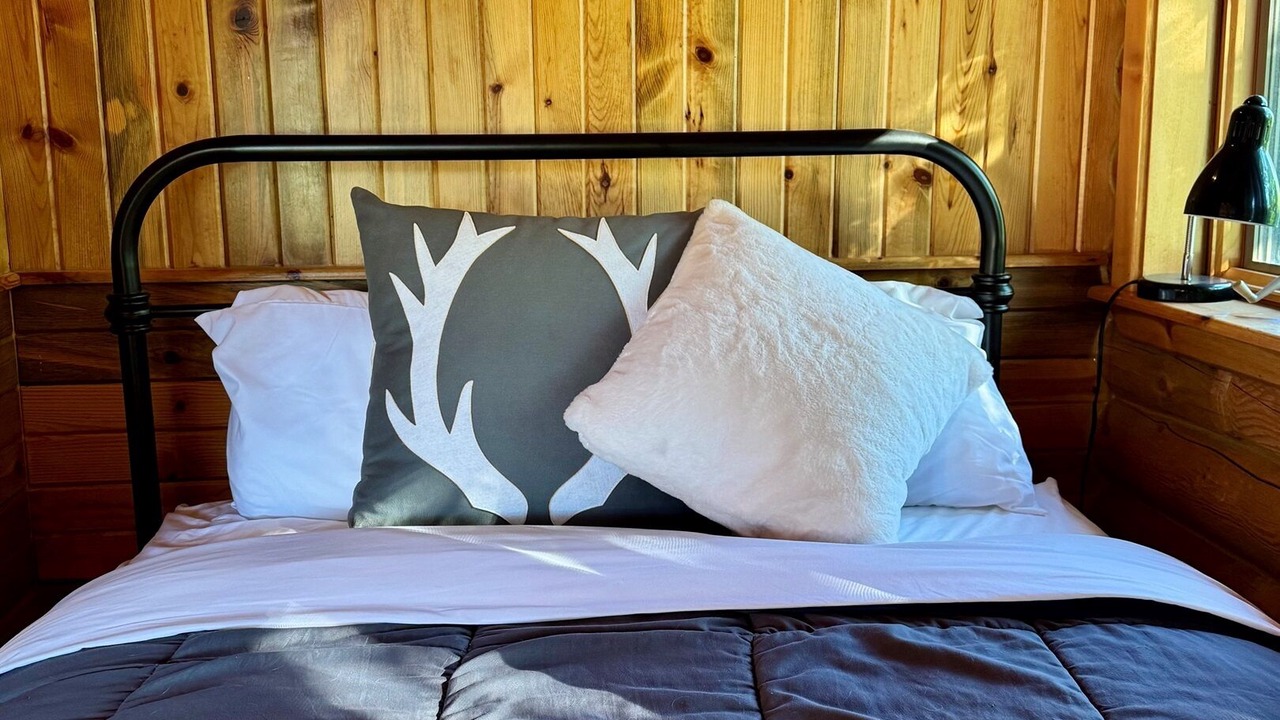 Photo of Bedroom in Alpine
