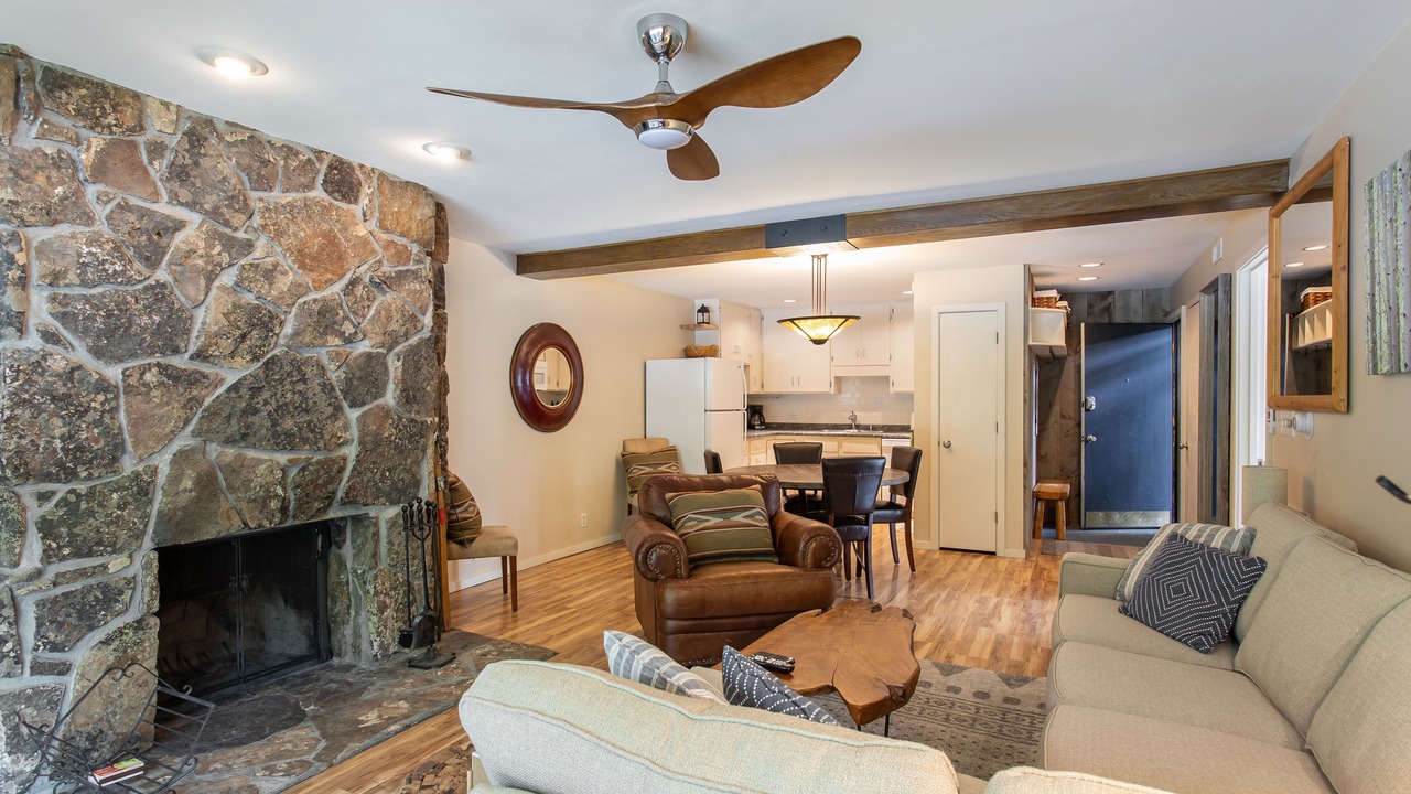 Photo of Livingroom in Teton Village