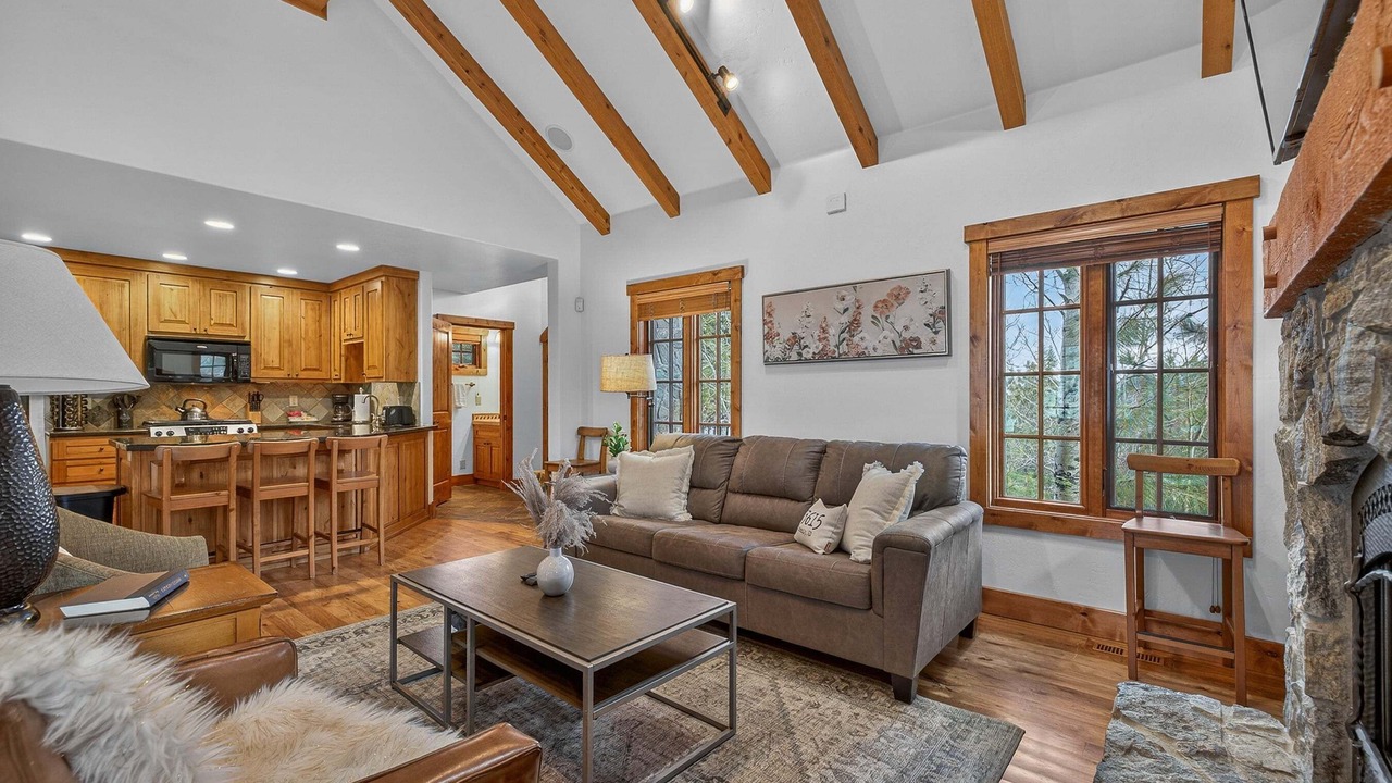 Photo of Livingroom in Tamarack Resort