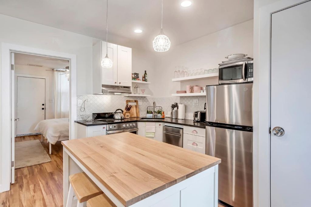 Photo of Kitchen in People's Freeway