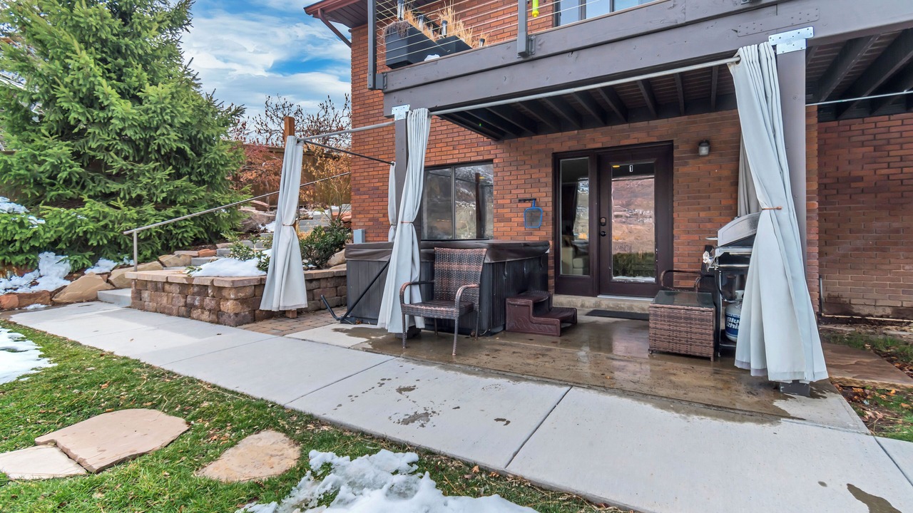 Photo of Patio Balcony in Cottonwood Heights