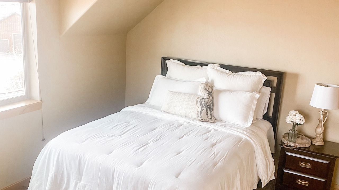 Photo of Bedroom in Harbor Village