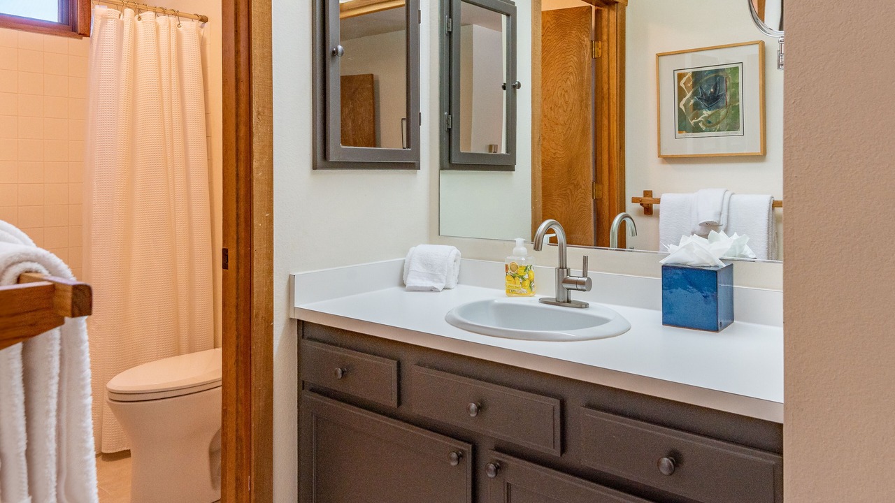 Photo of Bathroom in Elkhorn Village