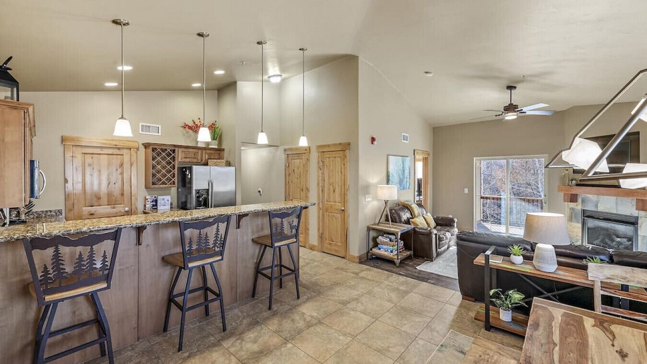 Photo of Livingroom in Bear Hollow Village