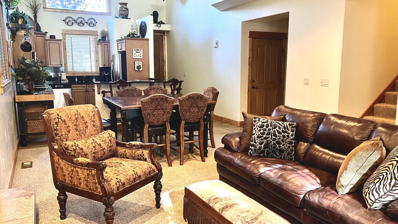 Photo of Livingroom in Victor