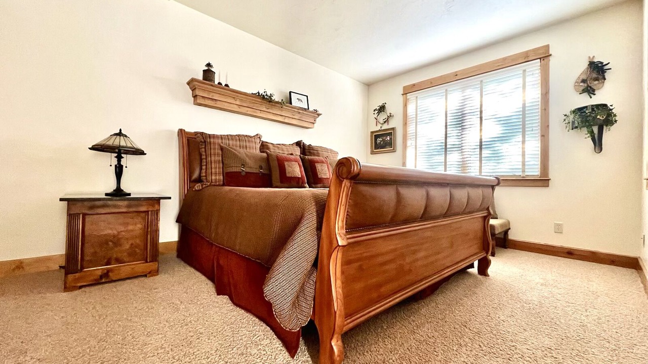 Photo of Bedroom in Victor