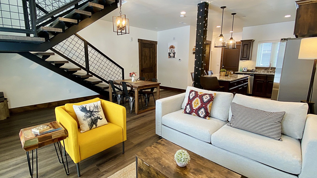 Photo of Livingroom in Victor