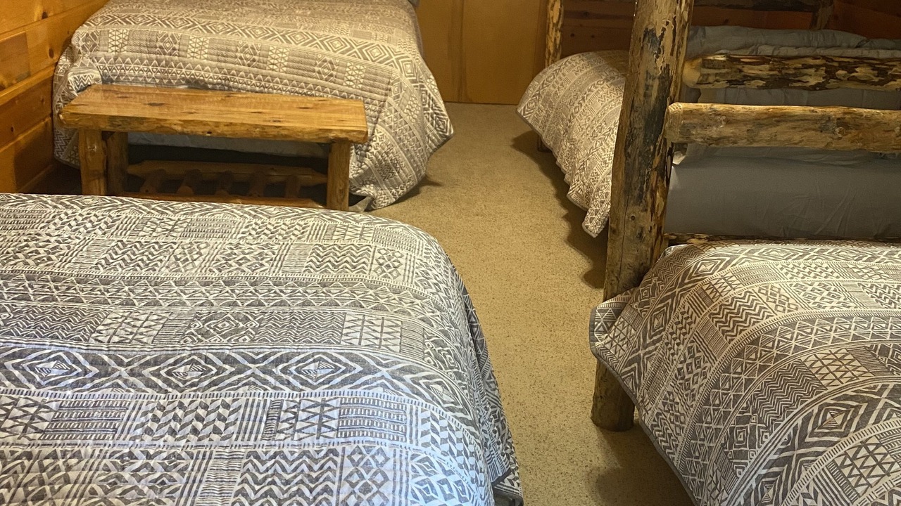 Photo of Bedroom in Island Park