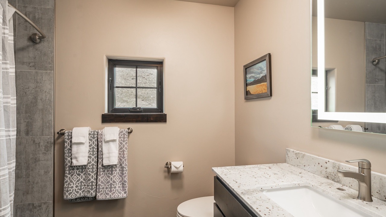 Photo of Bathroom in Emigrant