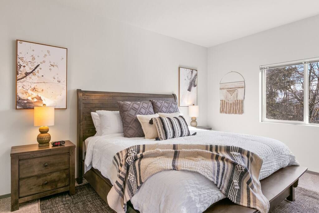Photo of Bedroom in South Perry District