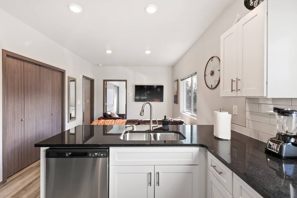 Photo of Kitchen in South Perry District