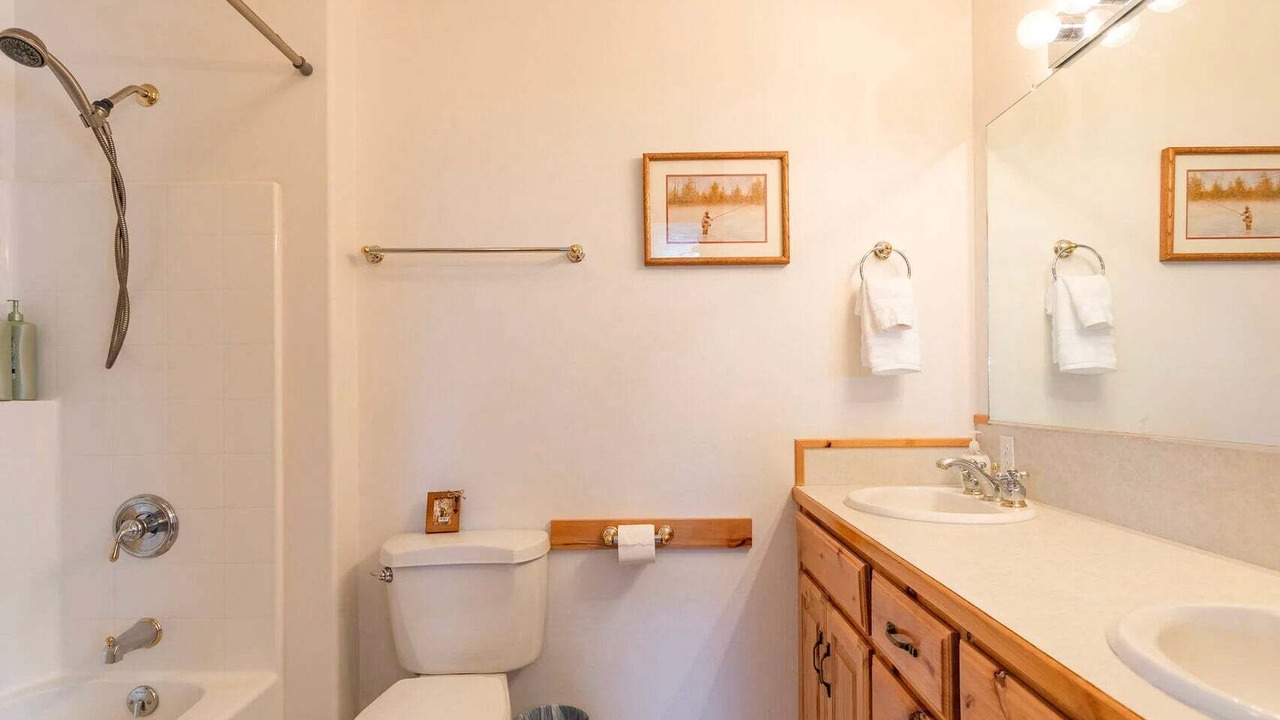 Photo of Bathroom in St. Anthony