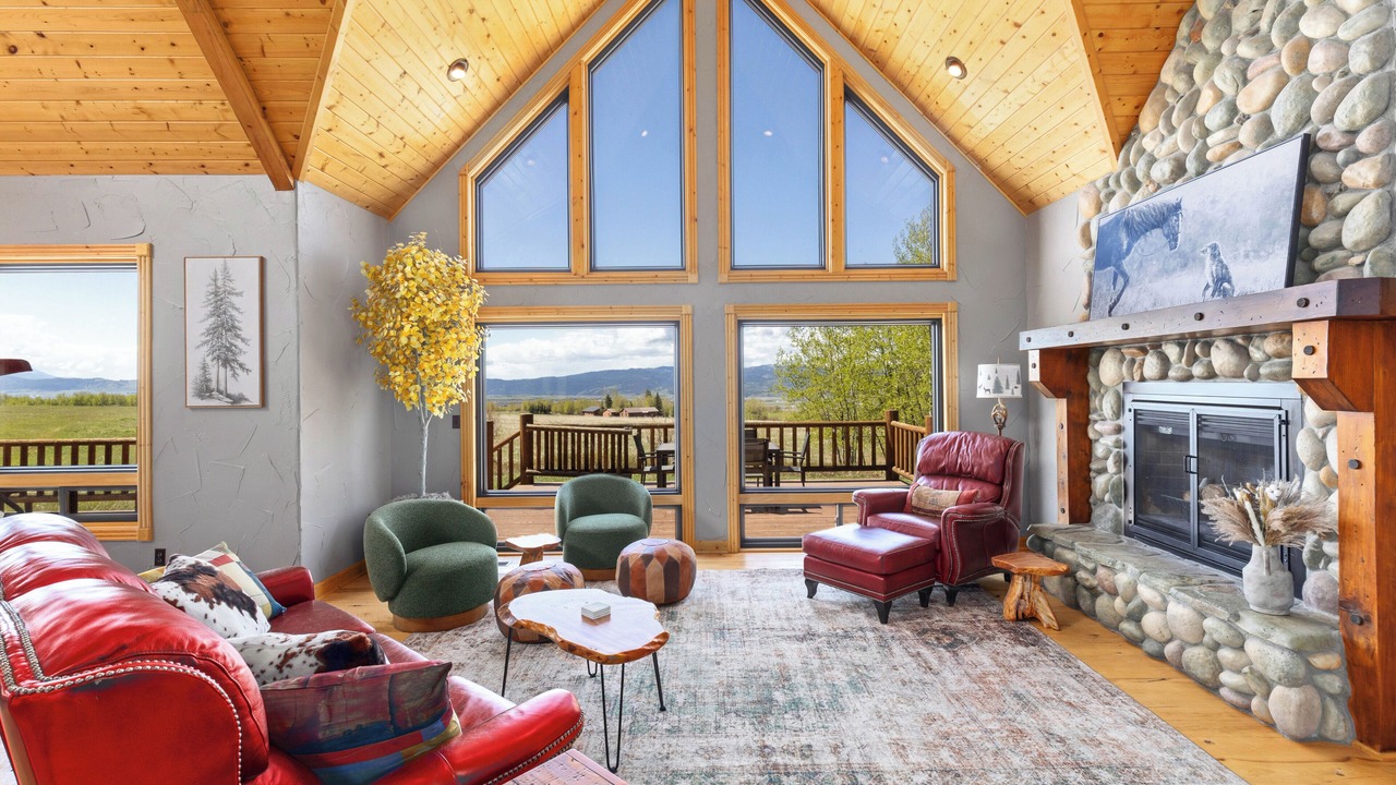Photo of Livingroom in Star Valley Ranch