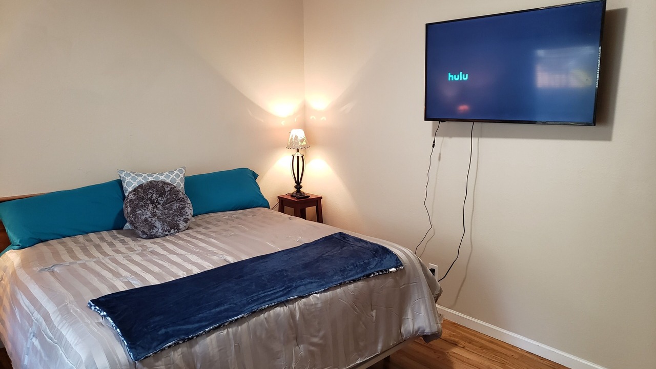 Photo of Bedroom in Sunset