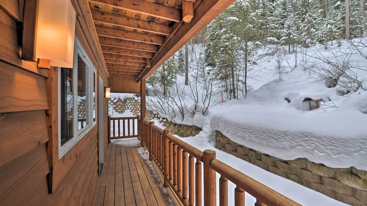 Photo of Patio Balcony in Alpine