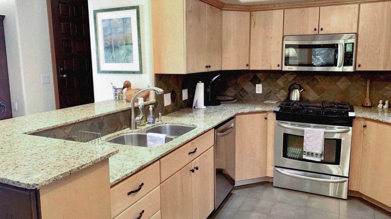 Photo of Kitchen in Elkhorn Village