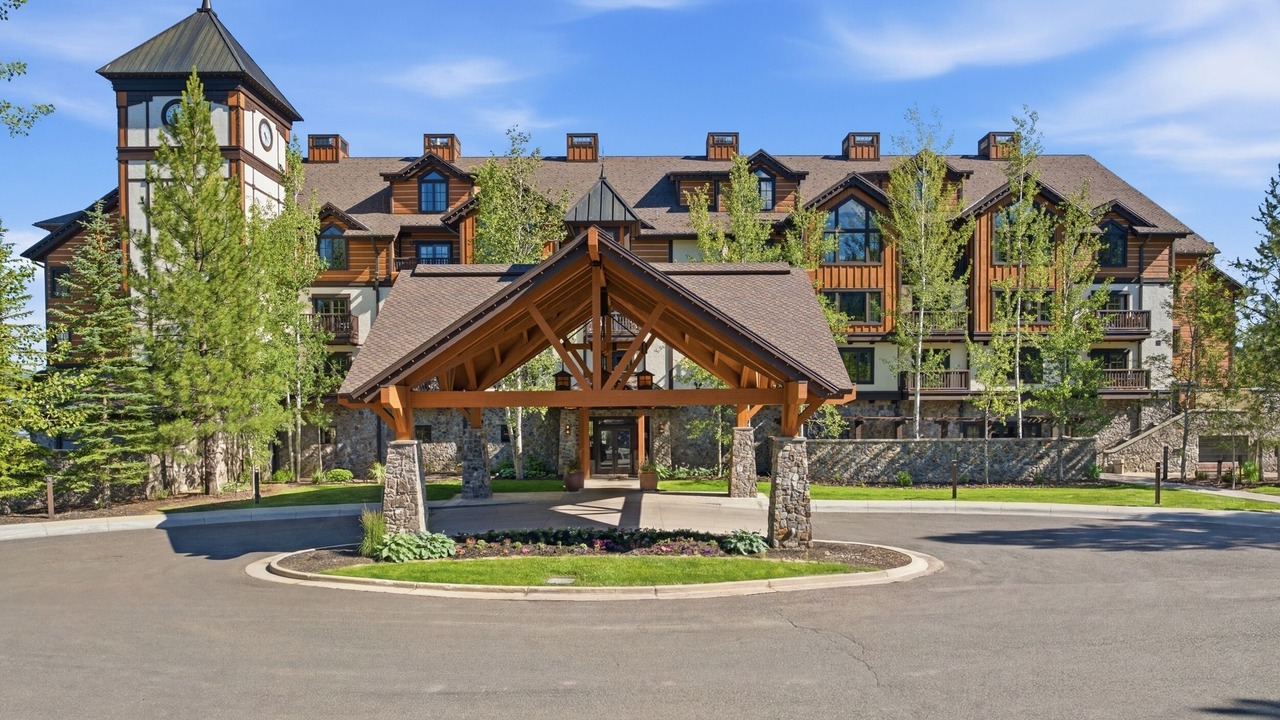 Photo of Outdoor in Tamarack