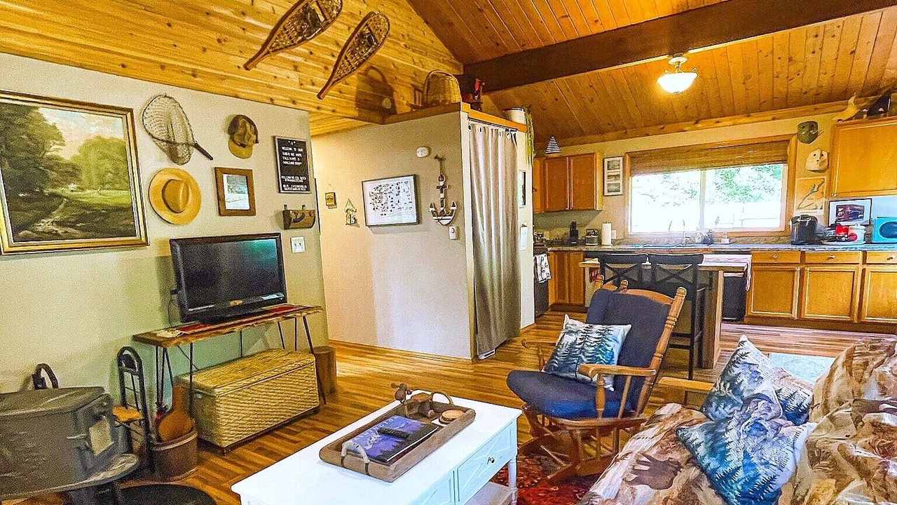 Photo of Bedroom in Hoodsport