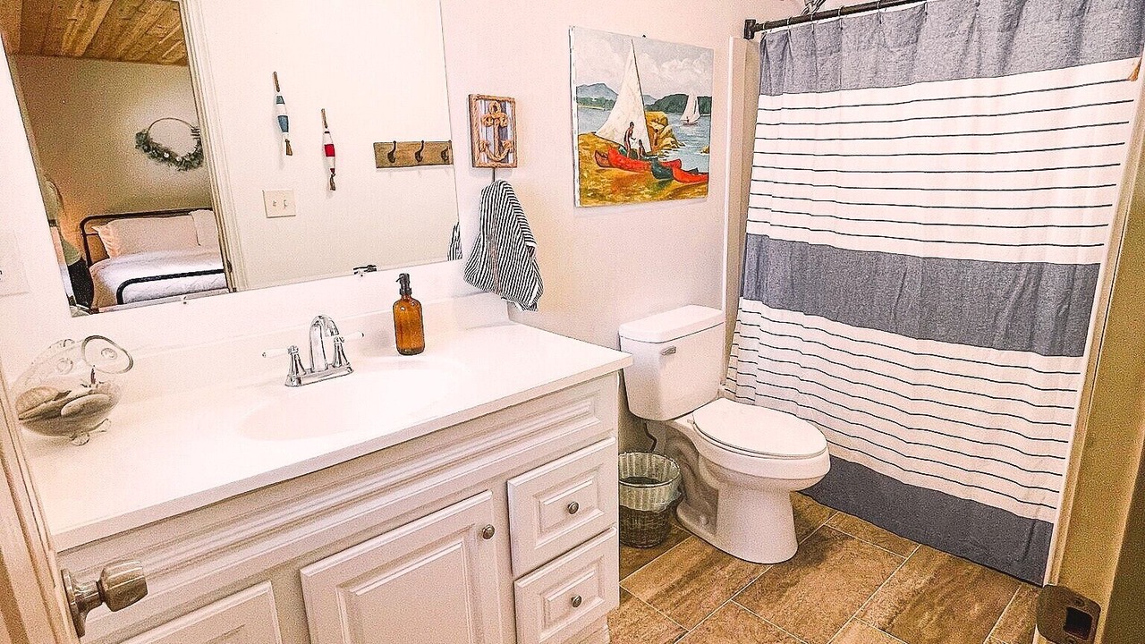 Photo of Bathroom in Hoodsport