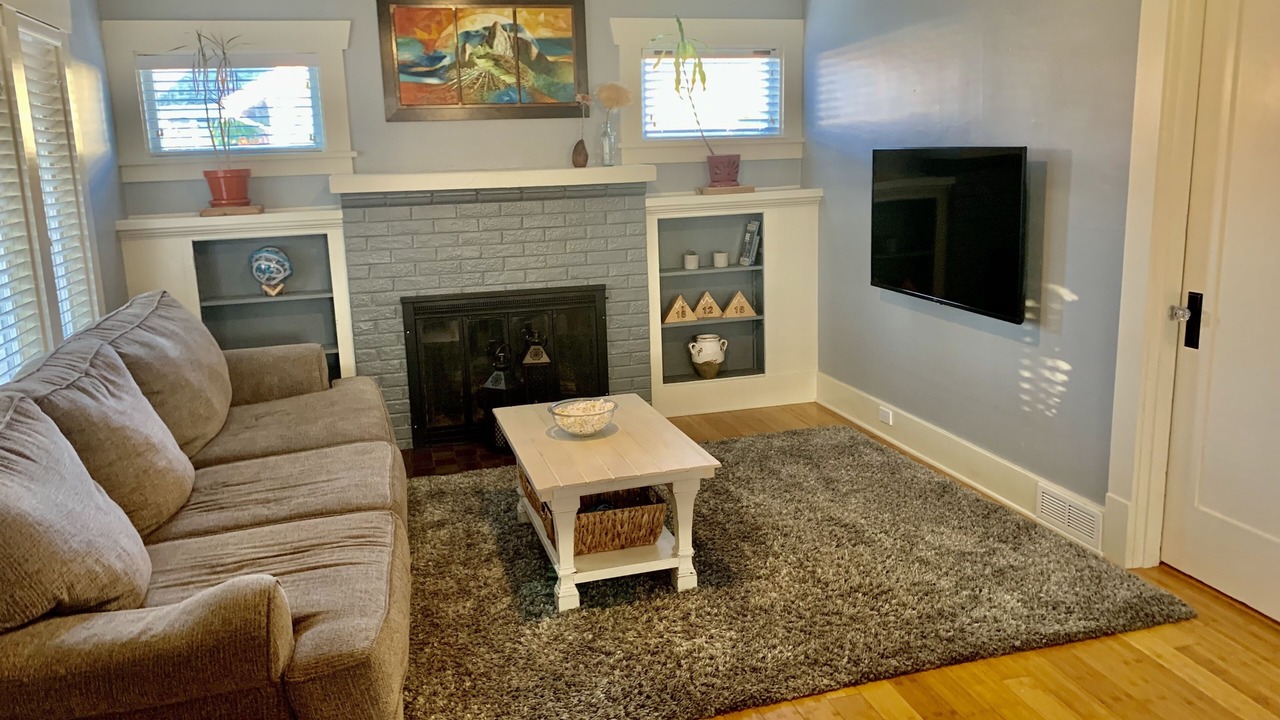 Photo of Livingroom in Sunnyland