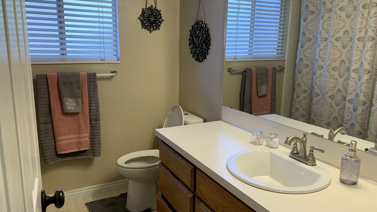 Photo of Bathroom in Roy