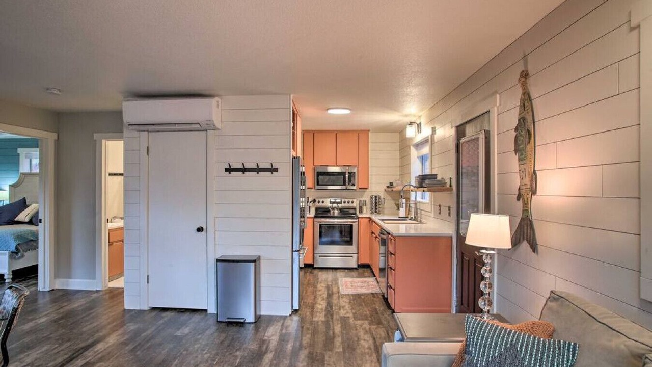 Photo of Livingroom in Hayden Lake