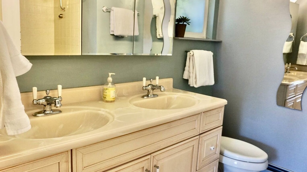 Photo of Bathroom in Capitol Hill