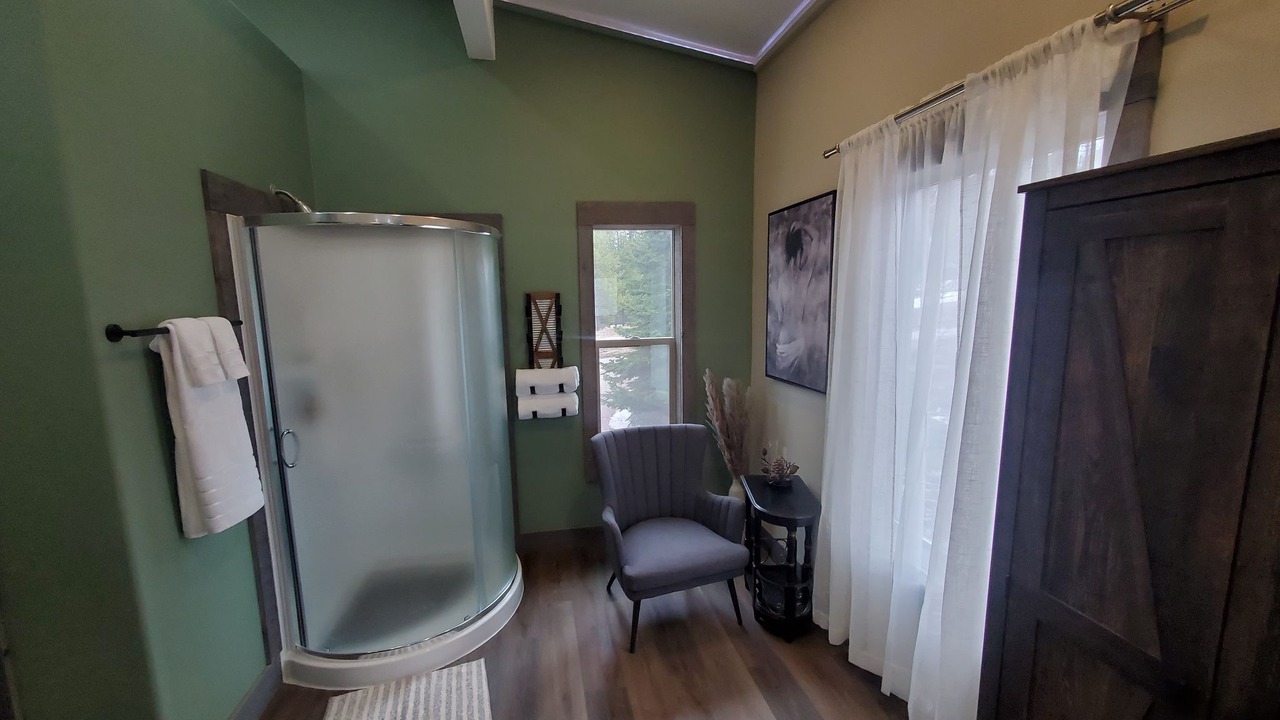 Photo of Bathroom in Lazy Acres