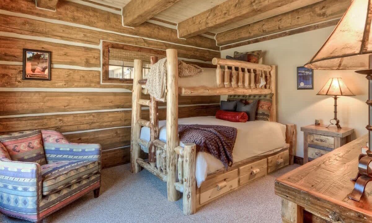 Photo of Bedroom in Powder Ridge