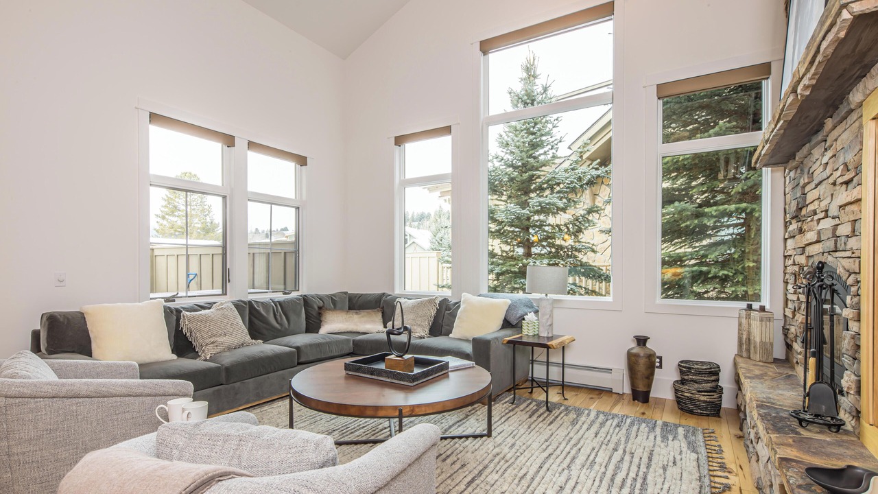 Photo of Livingroom in Big Sky Meadow Village