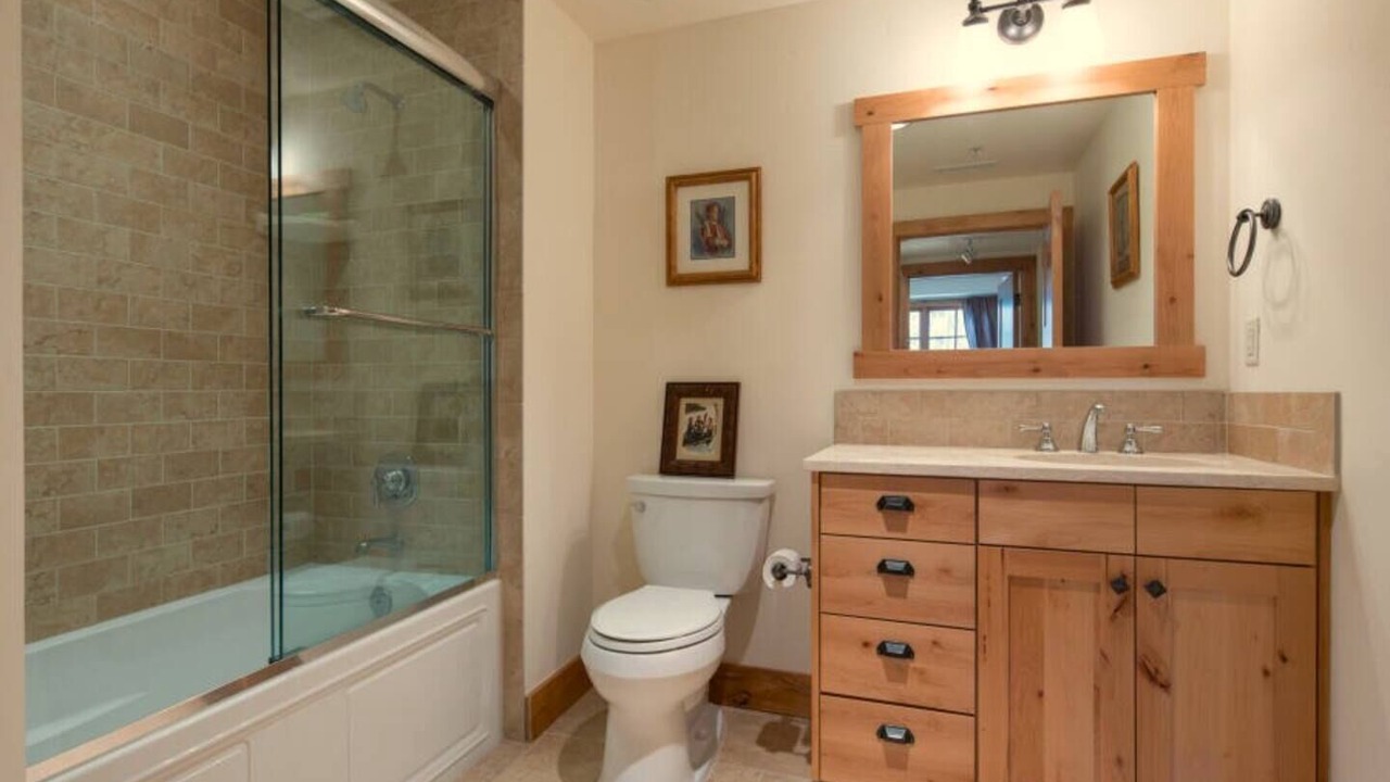Photo of Bathroom in Elkhorn Village