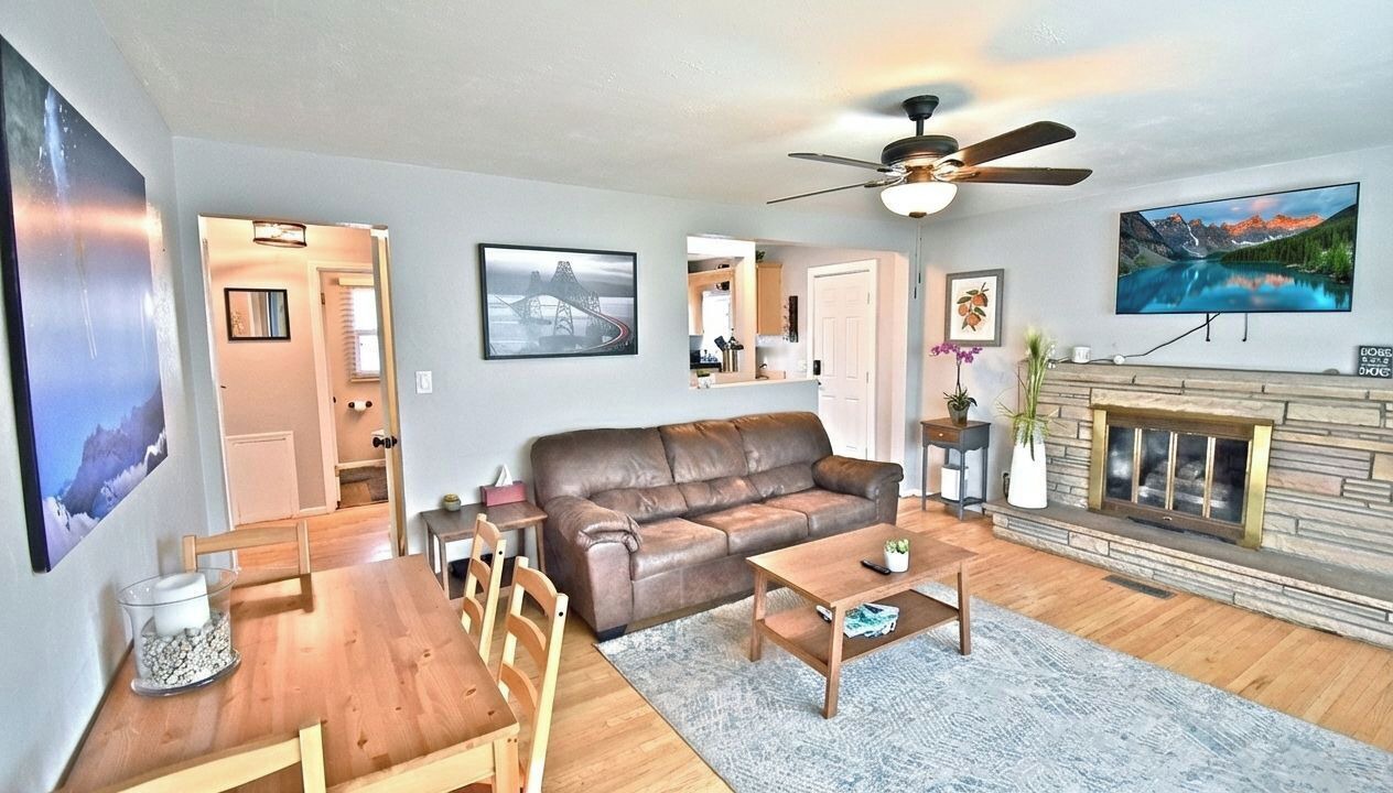Photo of Livingroom in Sugar House