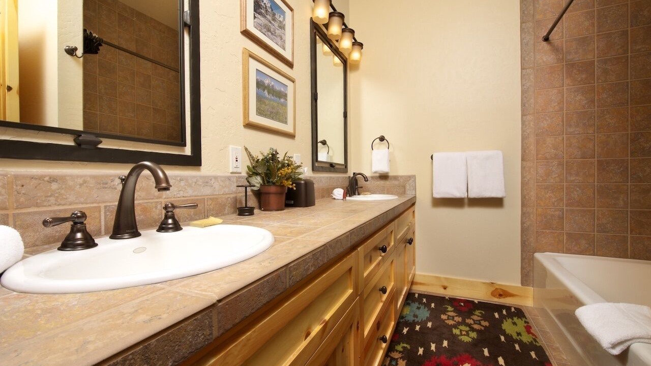 Photo of Bathroom in Granite Ridge