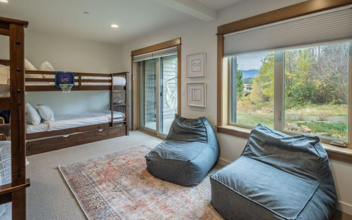Photo of Bedroom in Cle Elum