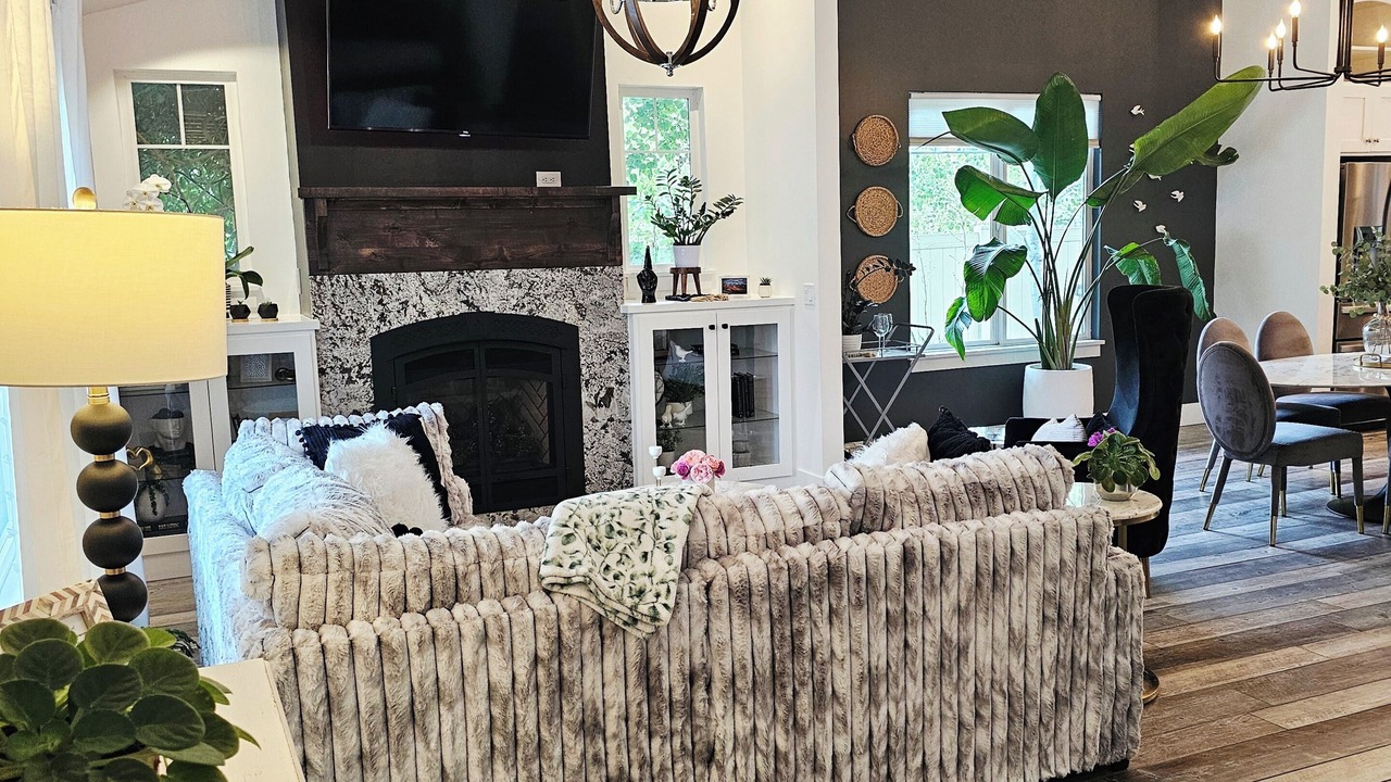 Photo of Livingroom in Layton