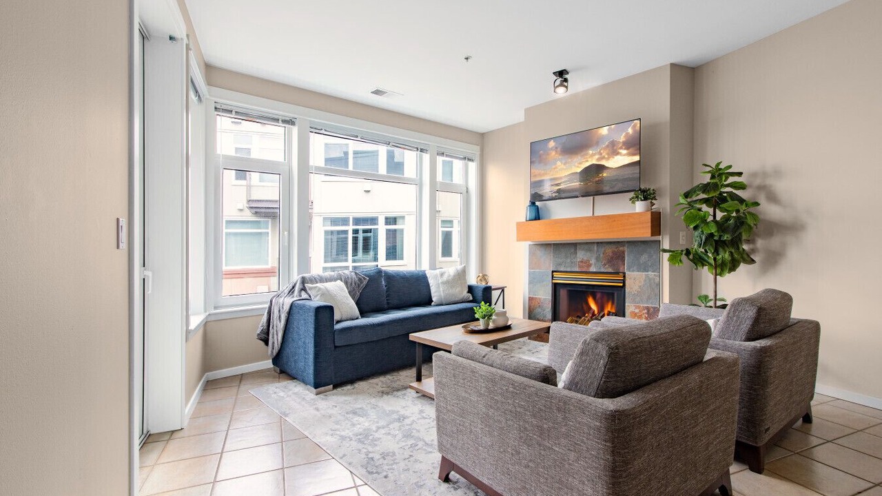 Photo of Livingroom in Downtown Seattle