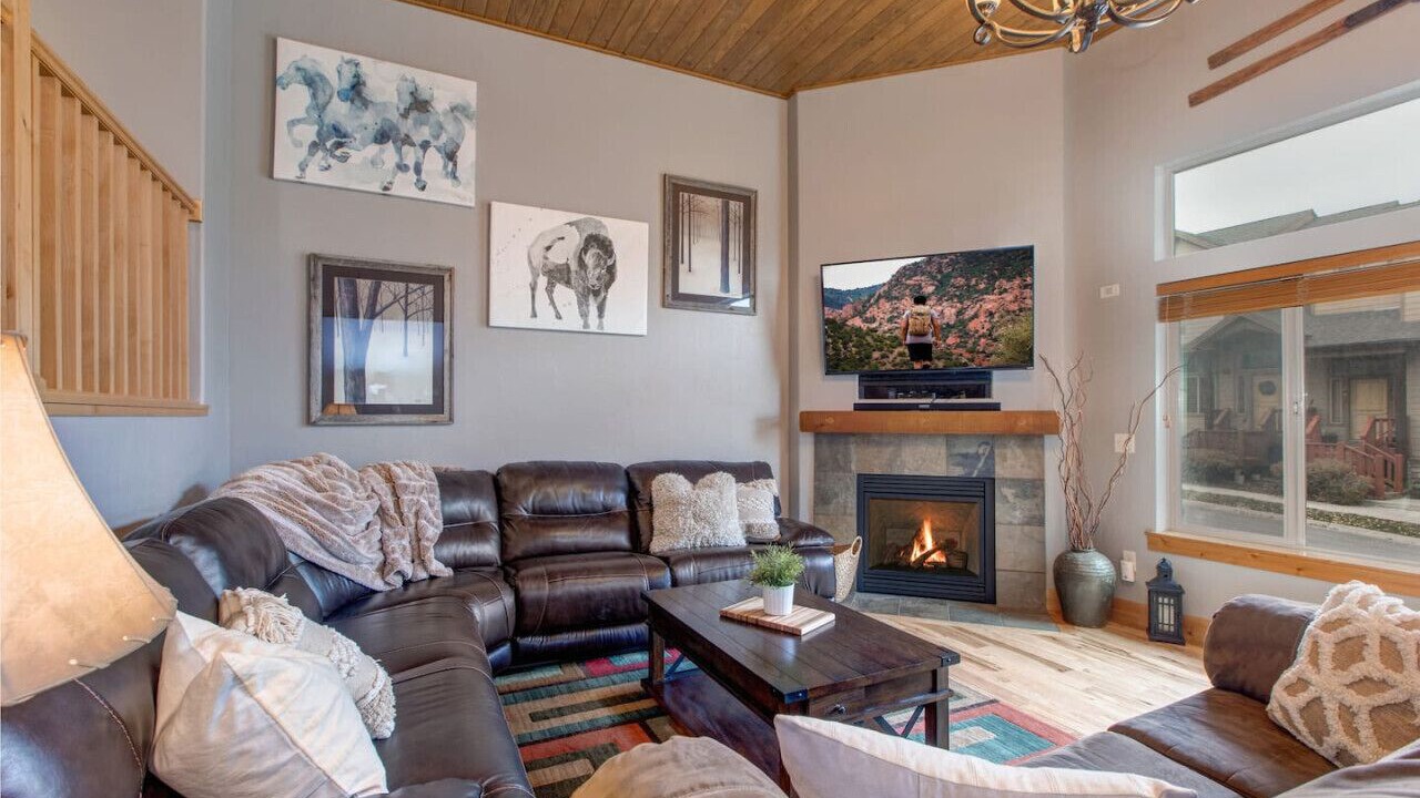 Photo of Livingroom in Bear Hollow Village