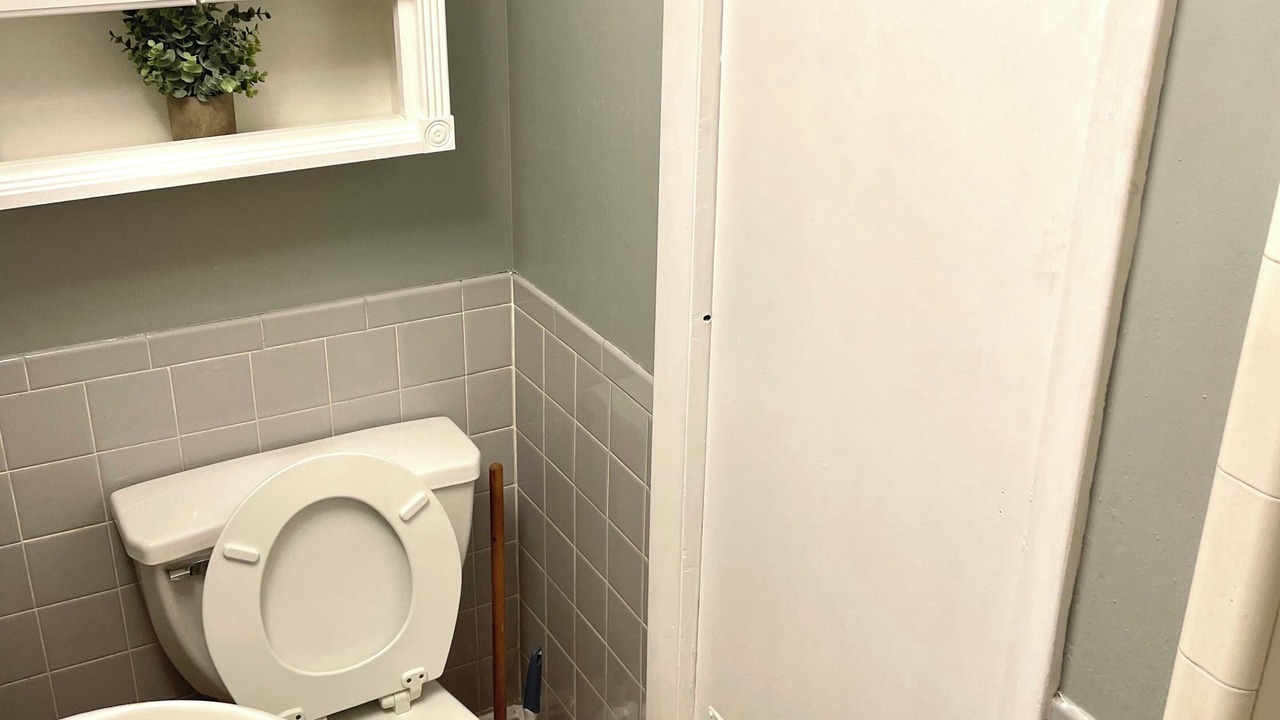 Photo of Bathroom in Murray