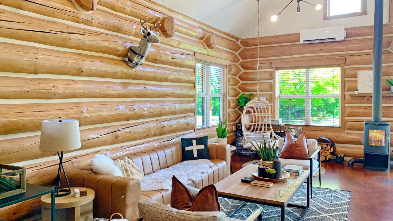 Photo of Livingroom in White Salmon