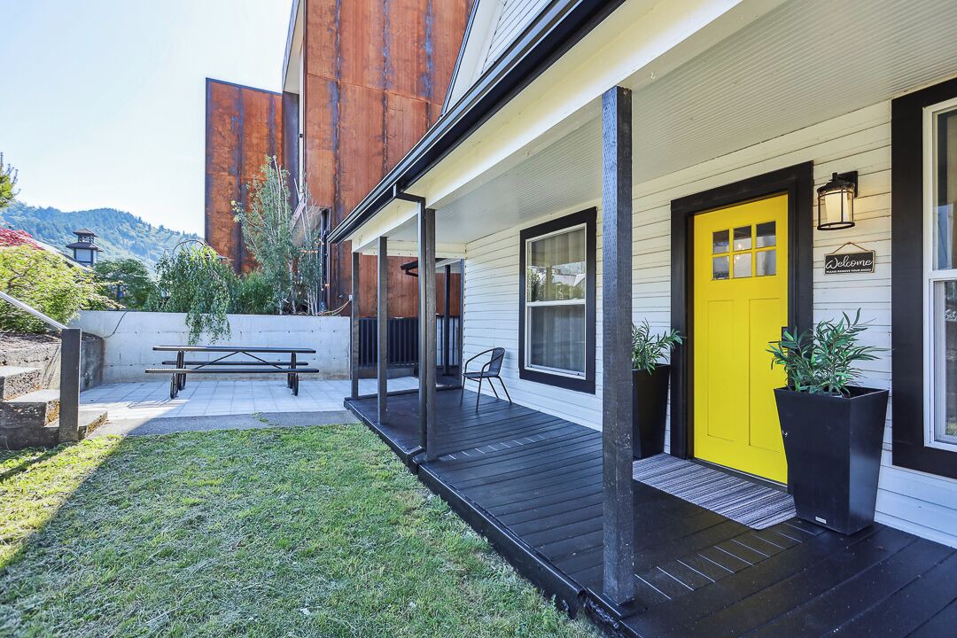 Photo of Patio Balcony in White Salmon