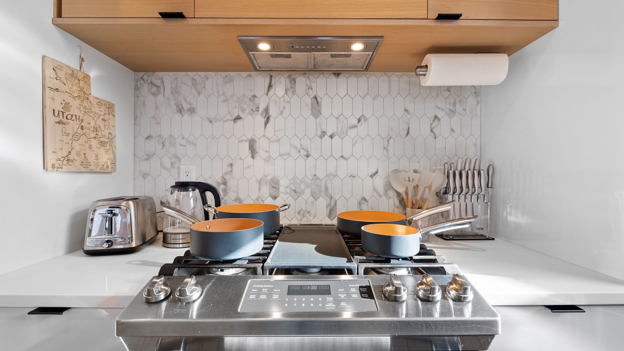 Photo of Kitchen in People's Freeway