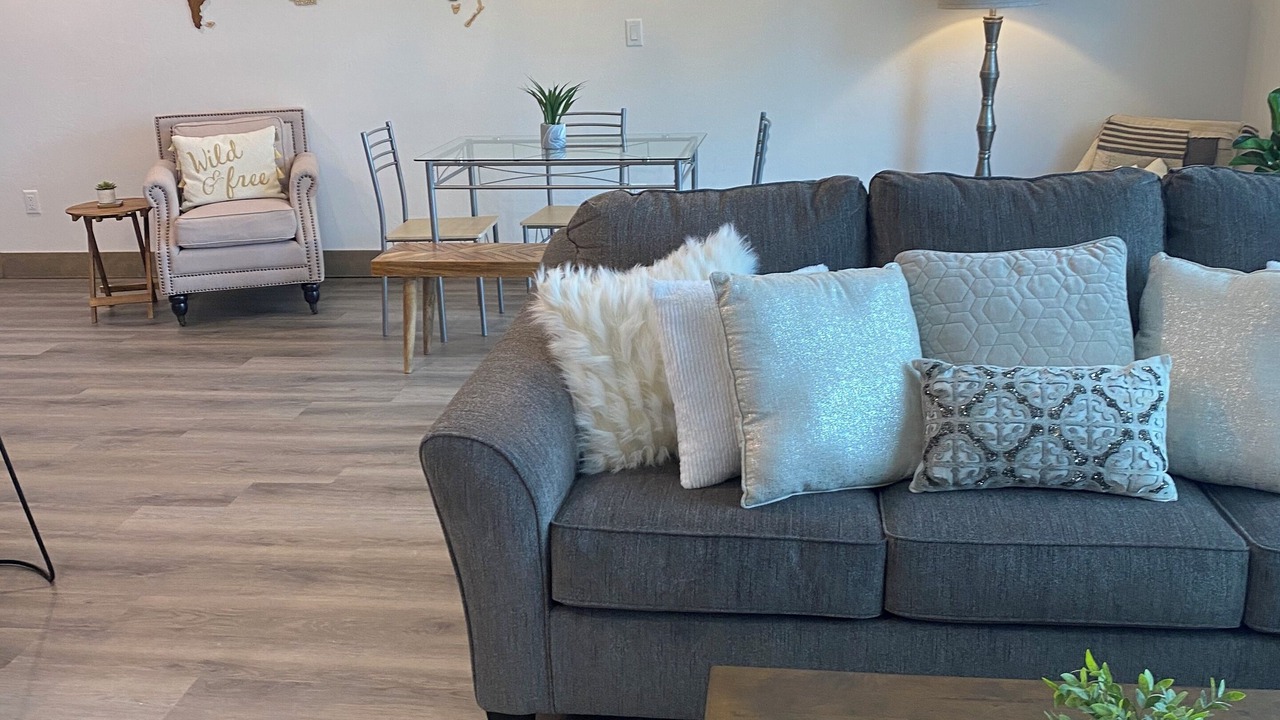Photo of Livingroom in Victor