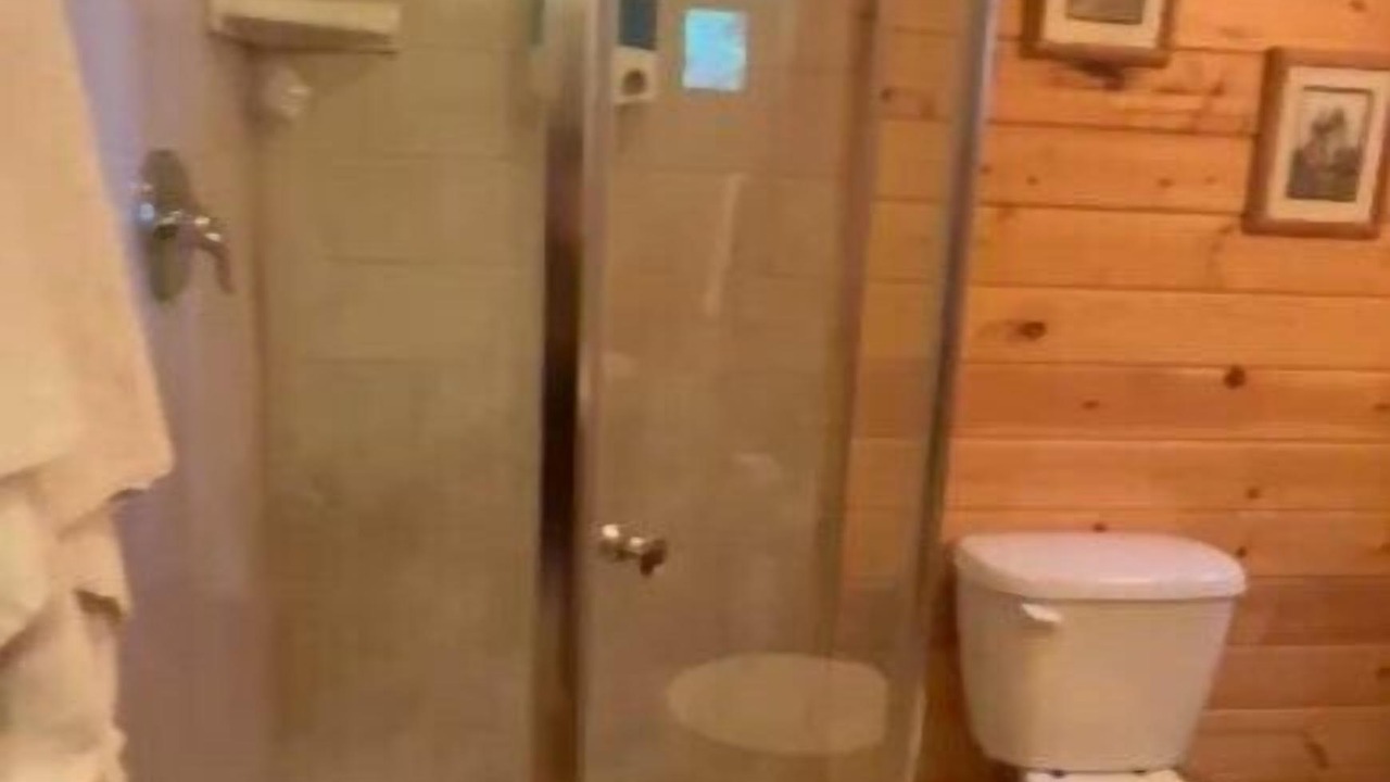 Photo of Bathroom in Island Park