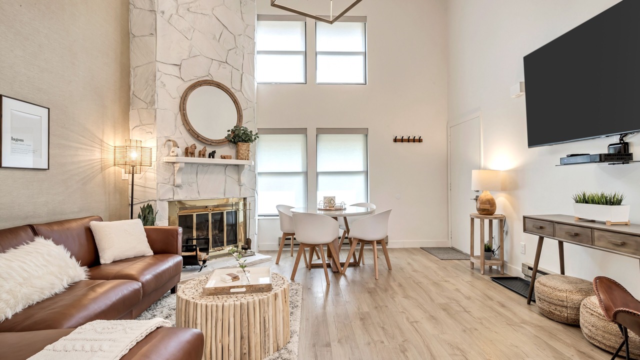 Photo of Livingroom in Wolf Creek