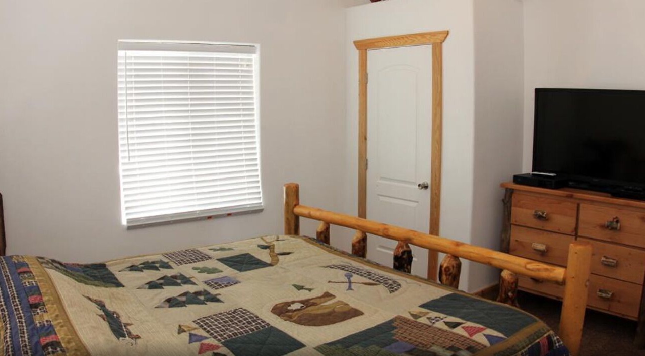 Photo of Bedroom in Harbor Village