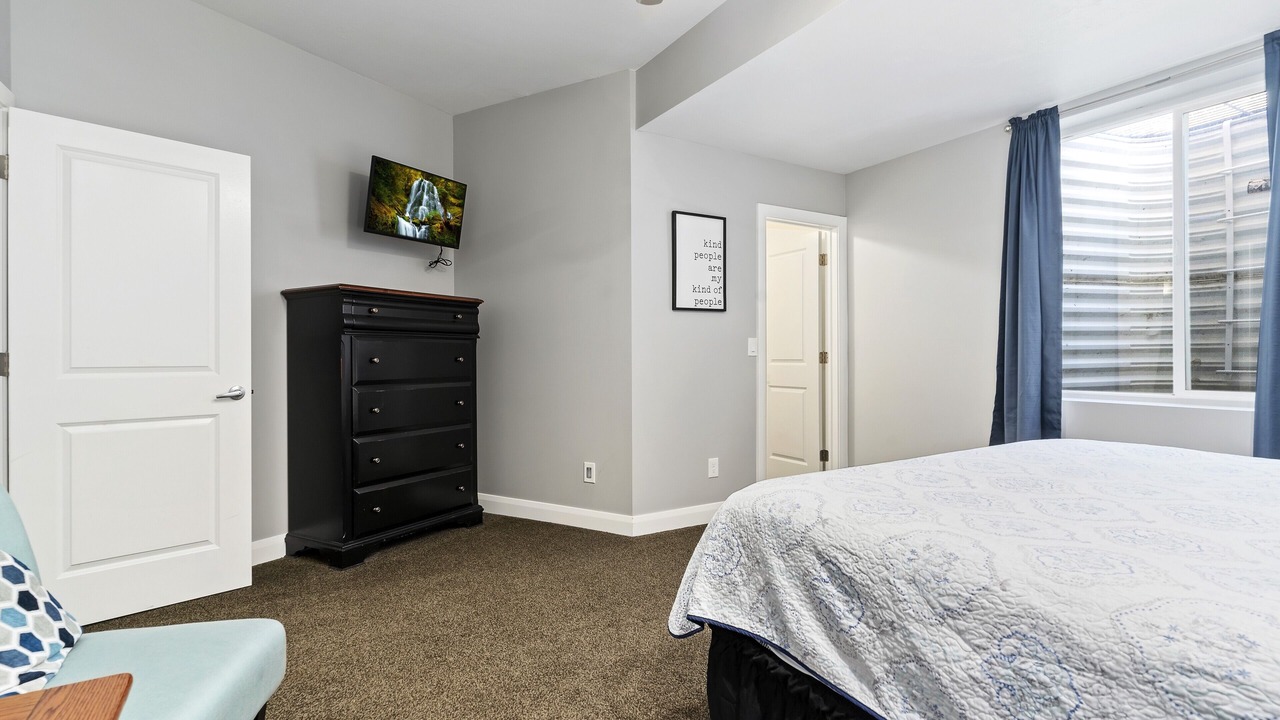 Photo of Bedroom in North Ogden
