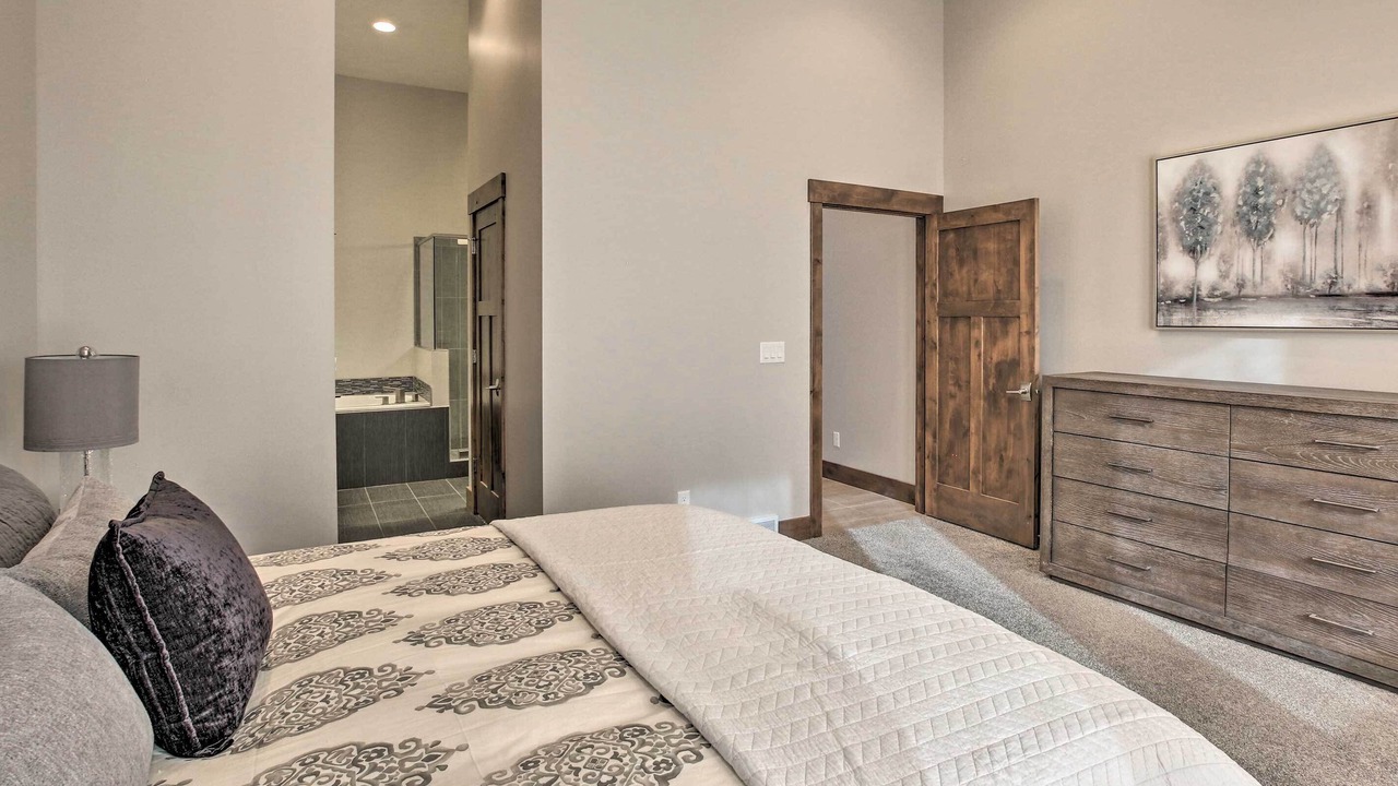 Photo of Bedroom in Eden