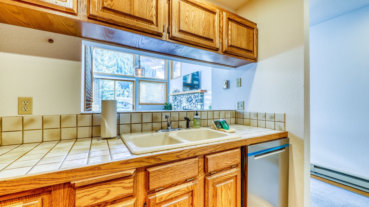 Photo of Kitchen in Warm Springs