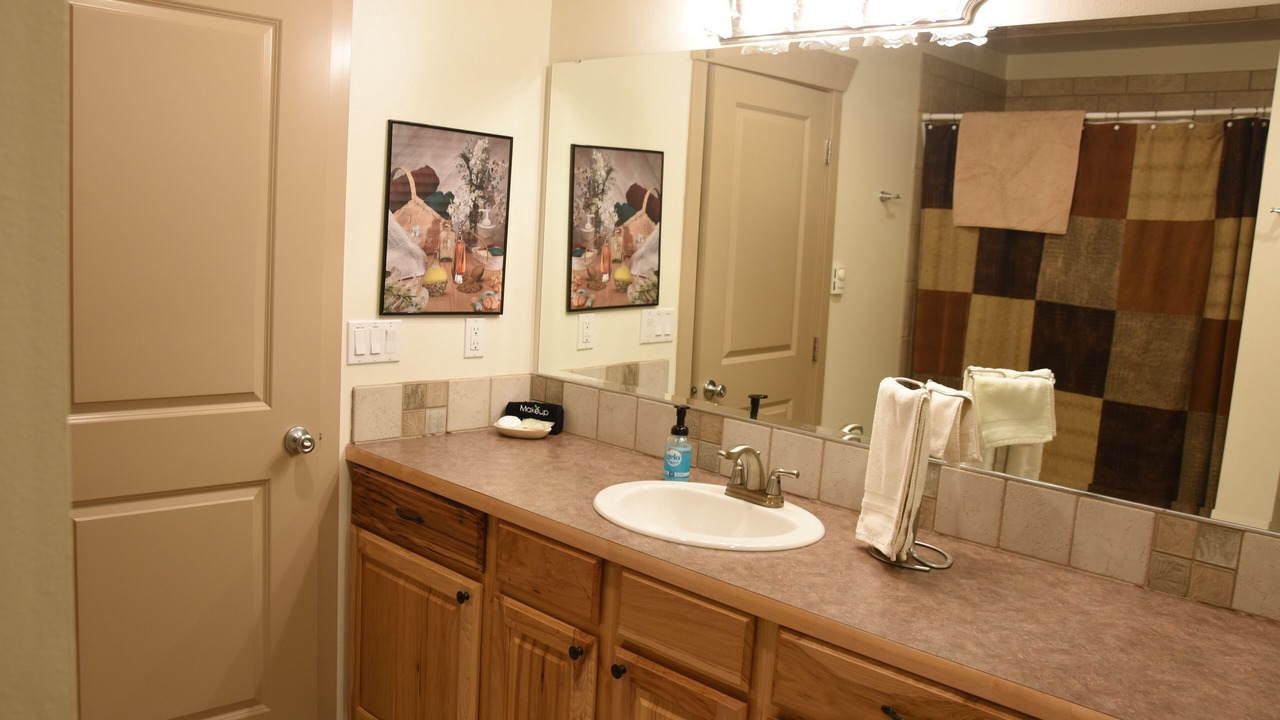 Photo of Bathroom in Cle Elum