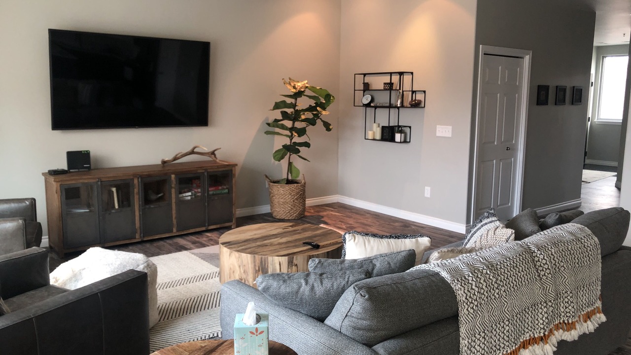 Photo of Livingroom in Heart of Missoula